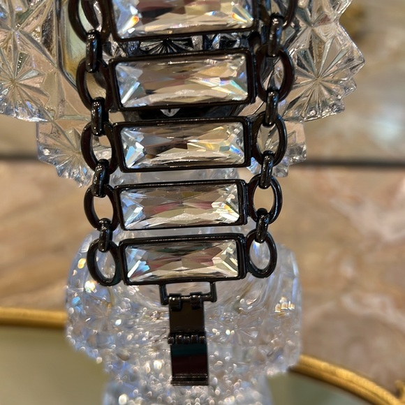 Cache Sparkle Rhinestone Bracelet Pewter Hardware, Clasp Hook - Picture 4 of 4